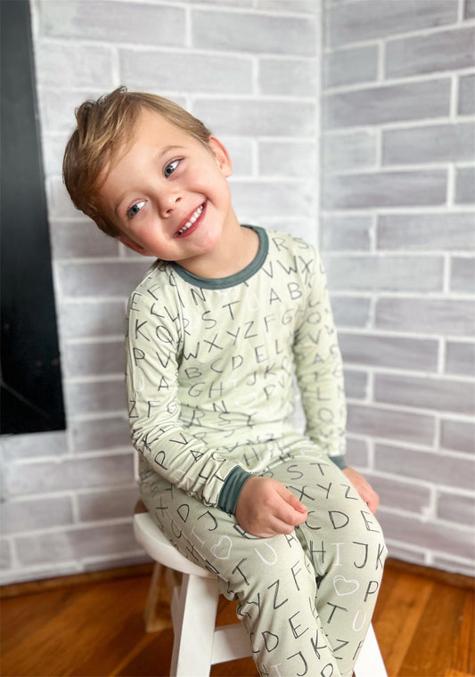 I <3 U ABC 2pc Bamboo Pajamas *Size 5 Left