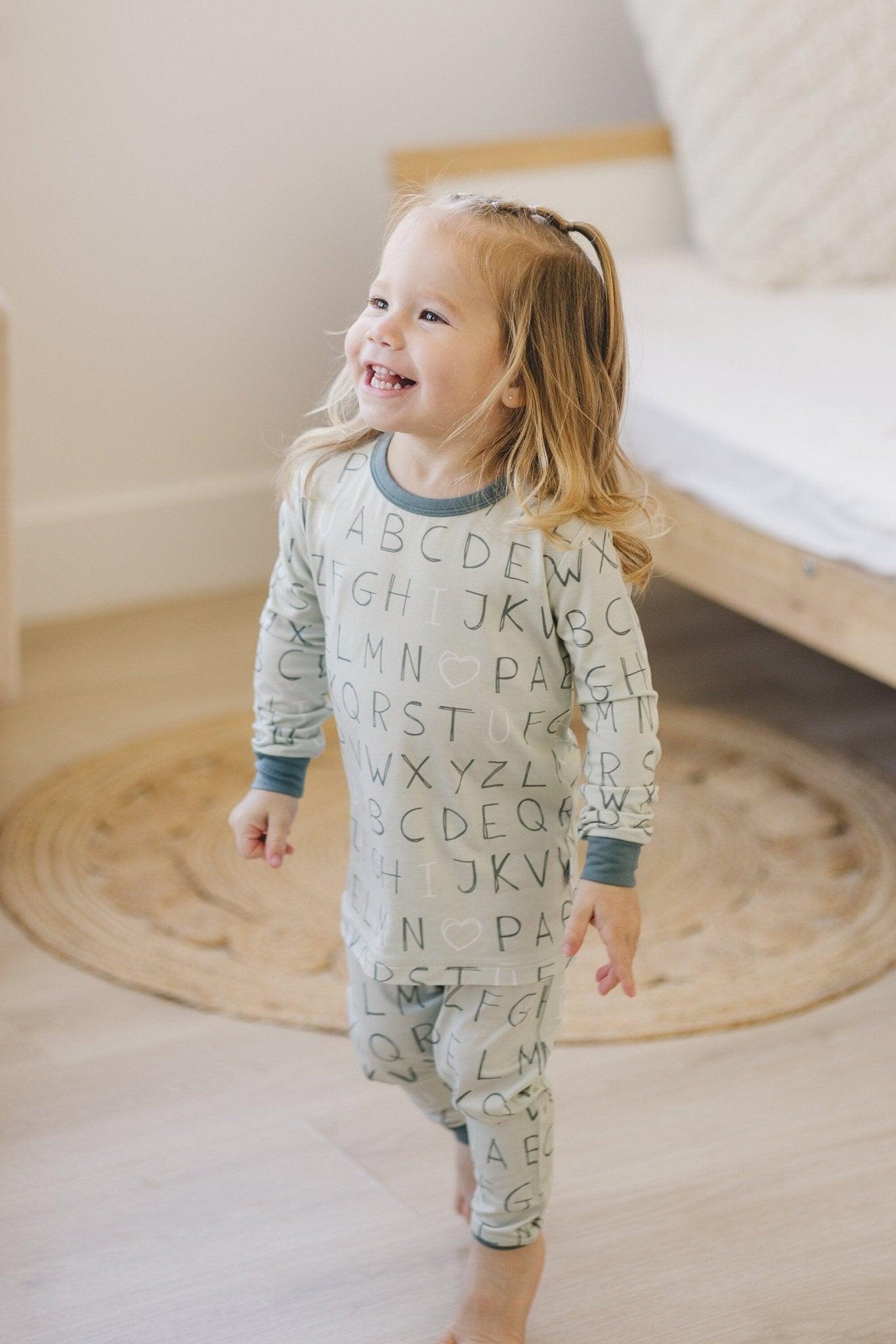 I <3 U ABC 2pc Bamboo Pajamas *Size 5 Left