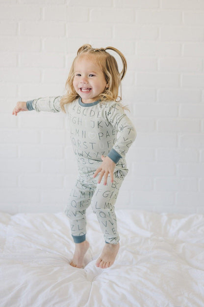 I <3 U ABC 2pc Bamboo Pajamas *Size 5 Left
